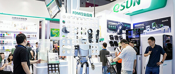 用eSUN易生材料3D打印一个“又硬又弹”的人形机器人！