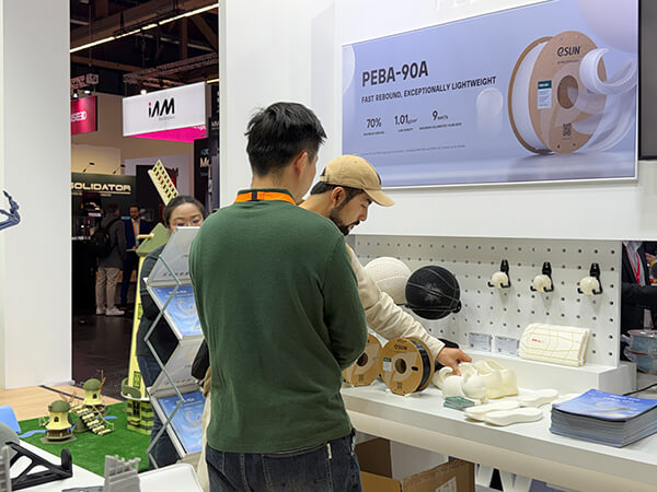 PEBA系列国际首秀